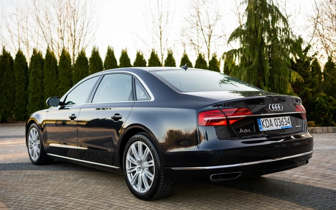 Audi A8 cena 108900 przebieg: 210000, rok produkcji 2015 z Dzierzgoń małe 596